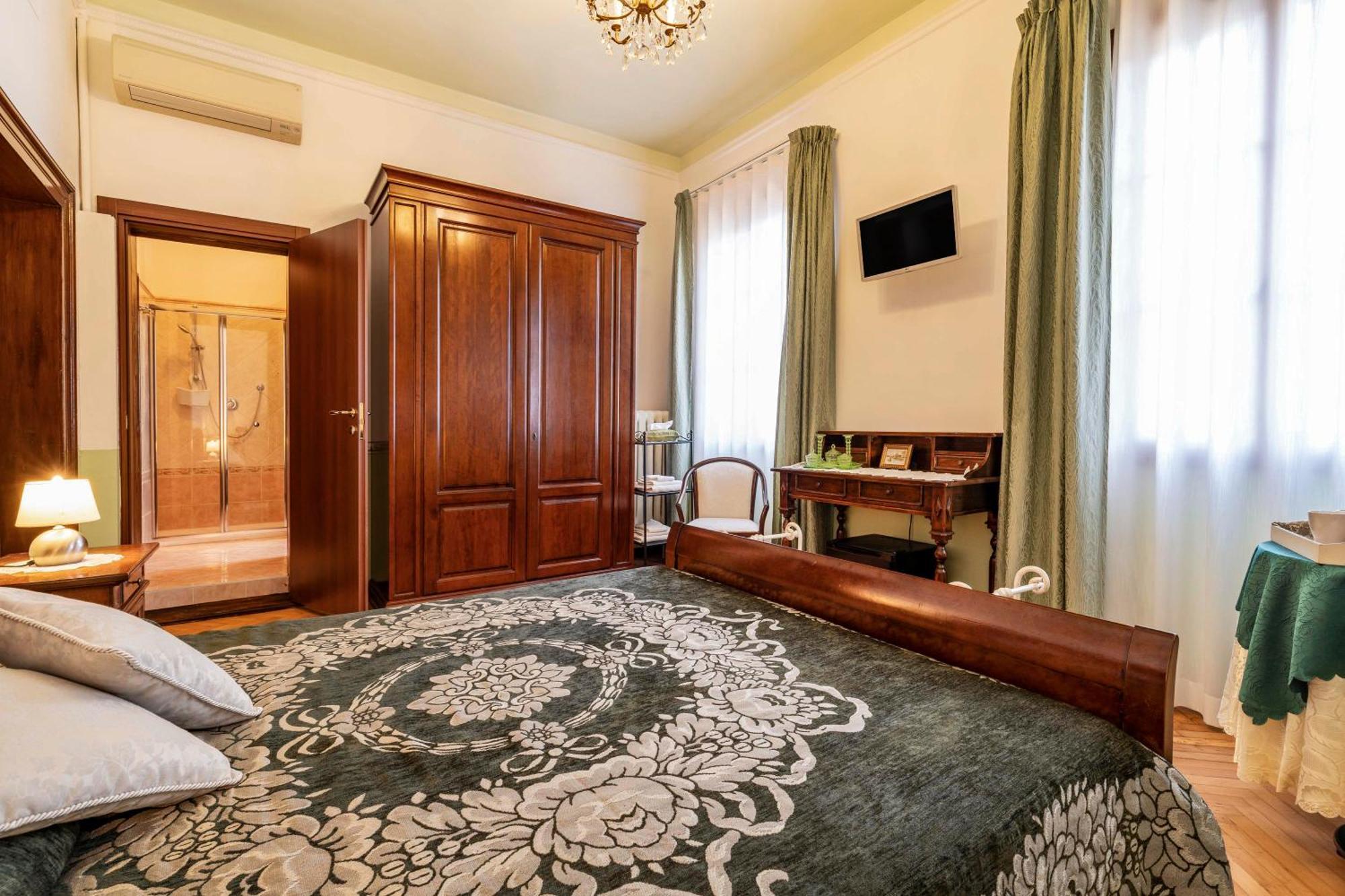 Bed And Breakfast Casa Delle Rose Lido Venezia Venedig-Lido Exteriör bild